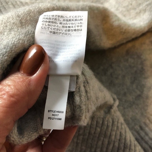 J Crew light heather gray v-neck tunic sweater, Med, wool alpaca blend - Picture 10 of 10